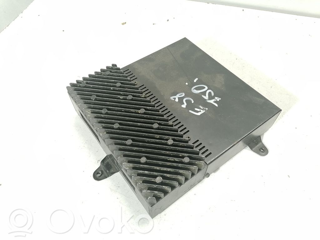 BMW 7 E38 Garso stiprintuvas 
