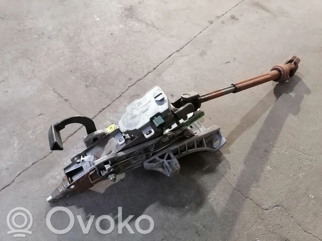 Volvo XC60 Ohjauspyörän akseli 