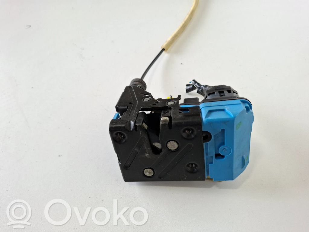 Volvo V70 Priekinė durų spyna 