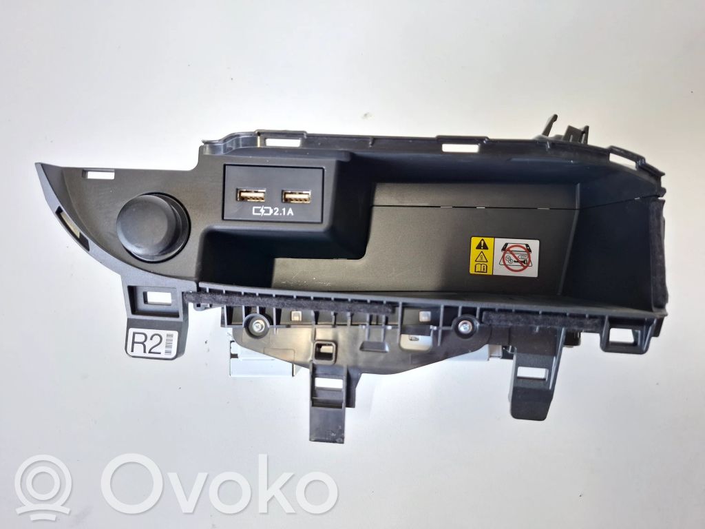 Lexus RX 450H Wireless charging module 