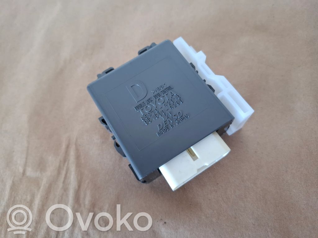 Lexus NX Door central lock control unit/module 