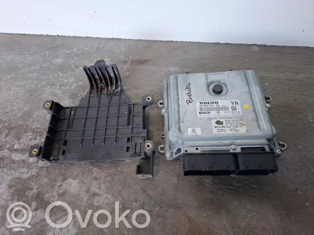 Volvo XC70 Variklio valdymo blokas 