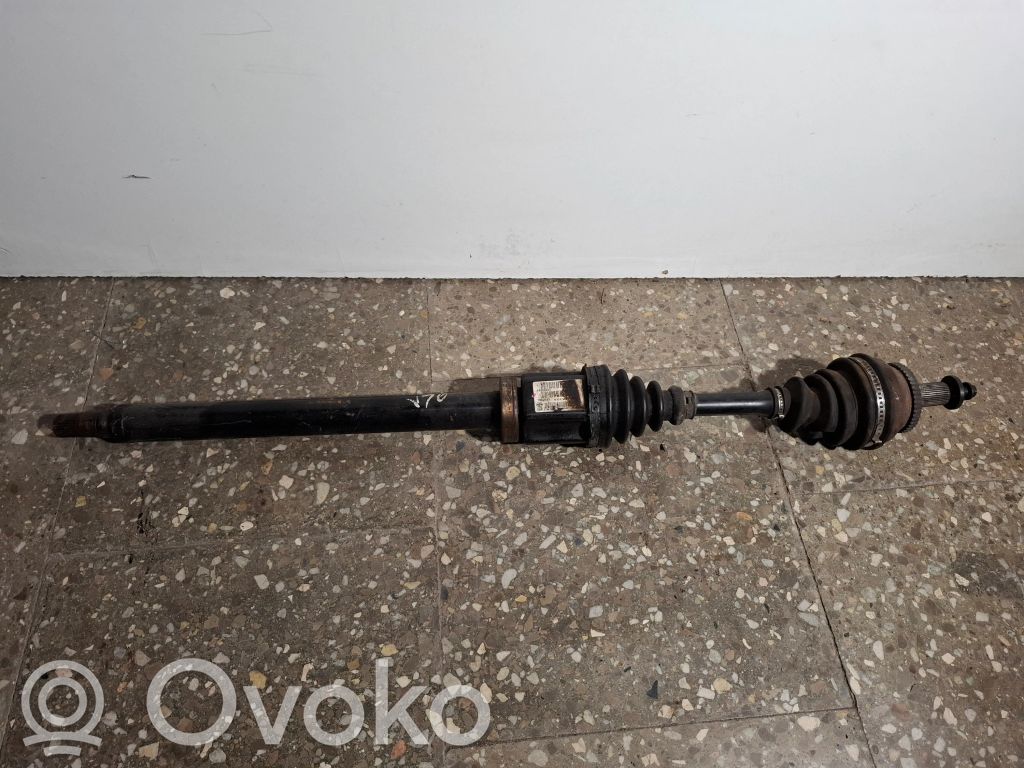 Volvo V70 Priekšējā pusass 