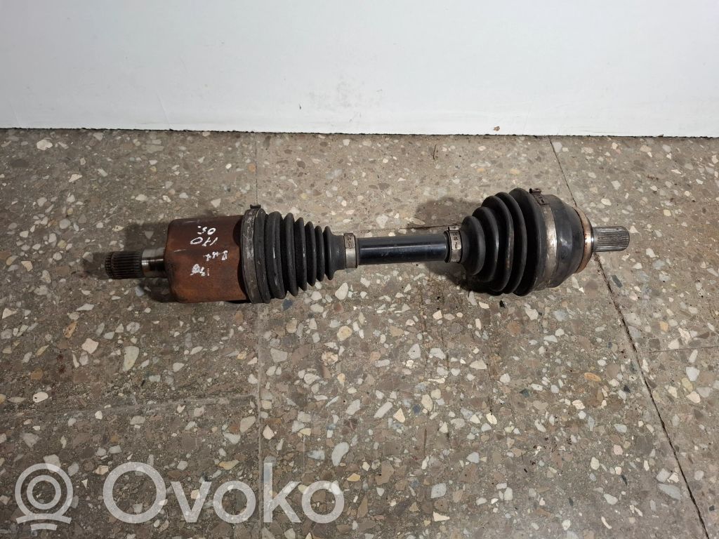 Volvo V70 Półoś przednia 