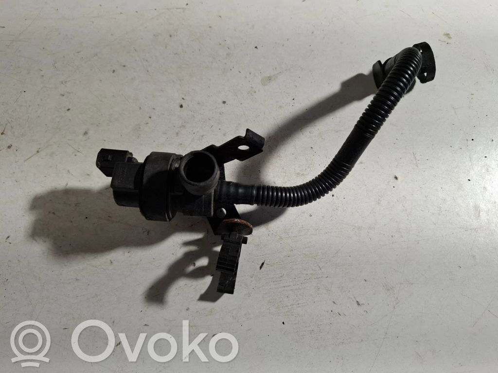 BMW 7 E65 E66 Válvula respiradora 
