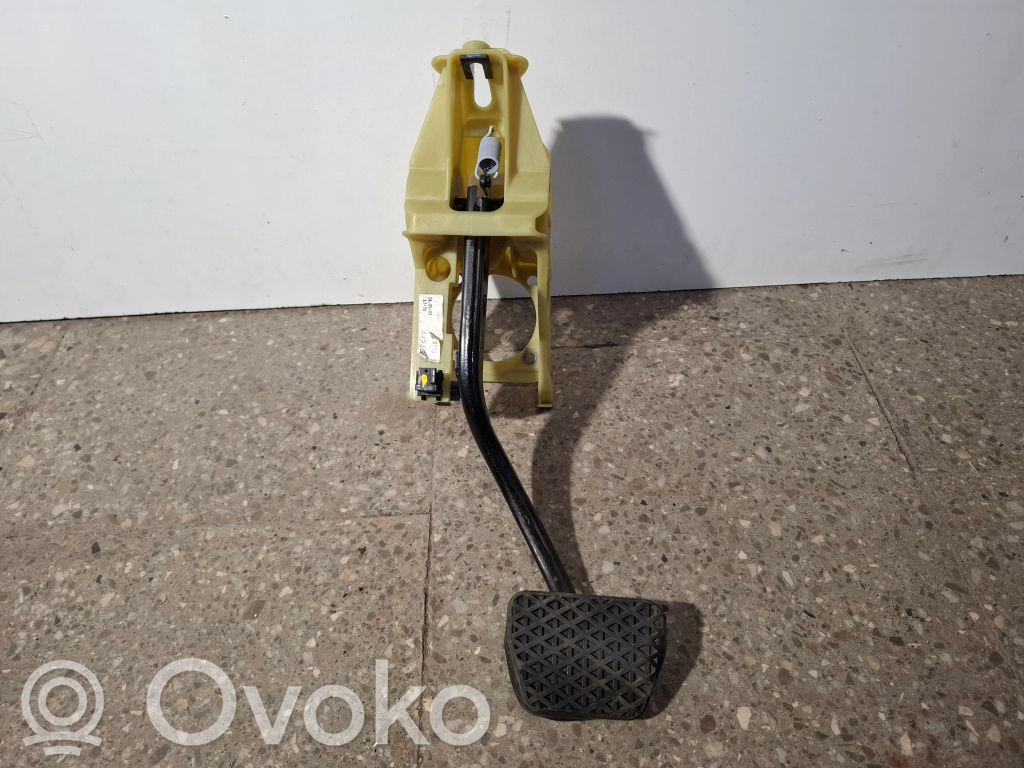 BMW 7 E65 E66 Bremžu pedālis 