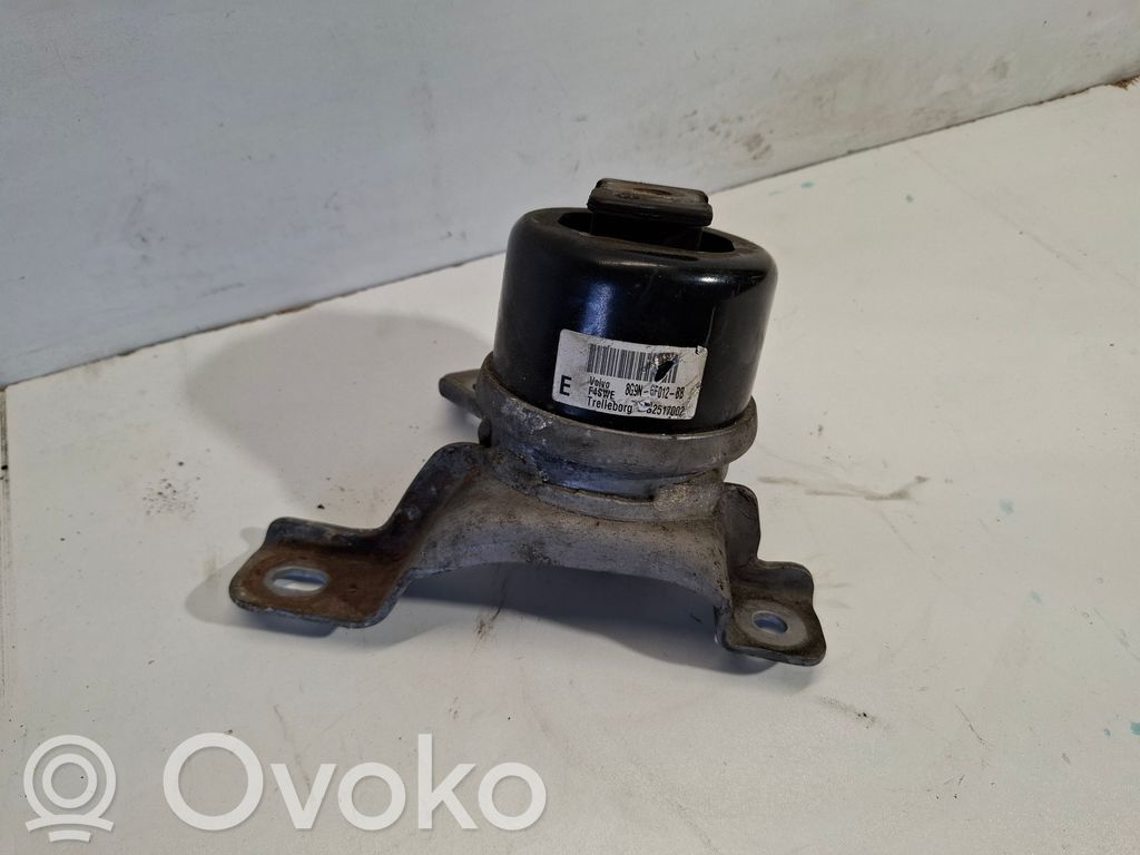 Volvo V60 Engine mount bracket 
