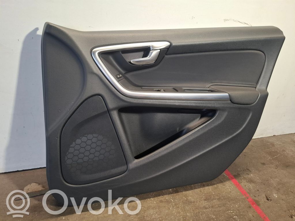 Volvo V60 Front door card panel trim 