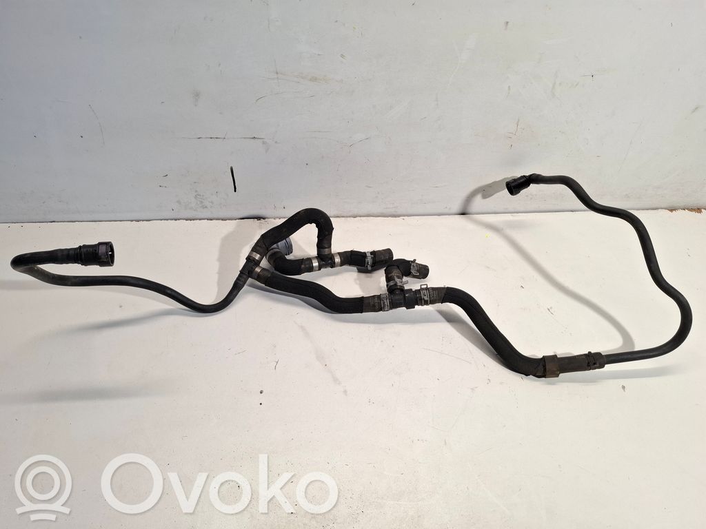 Volvo V60 Engine coolant pipe/hose 