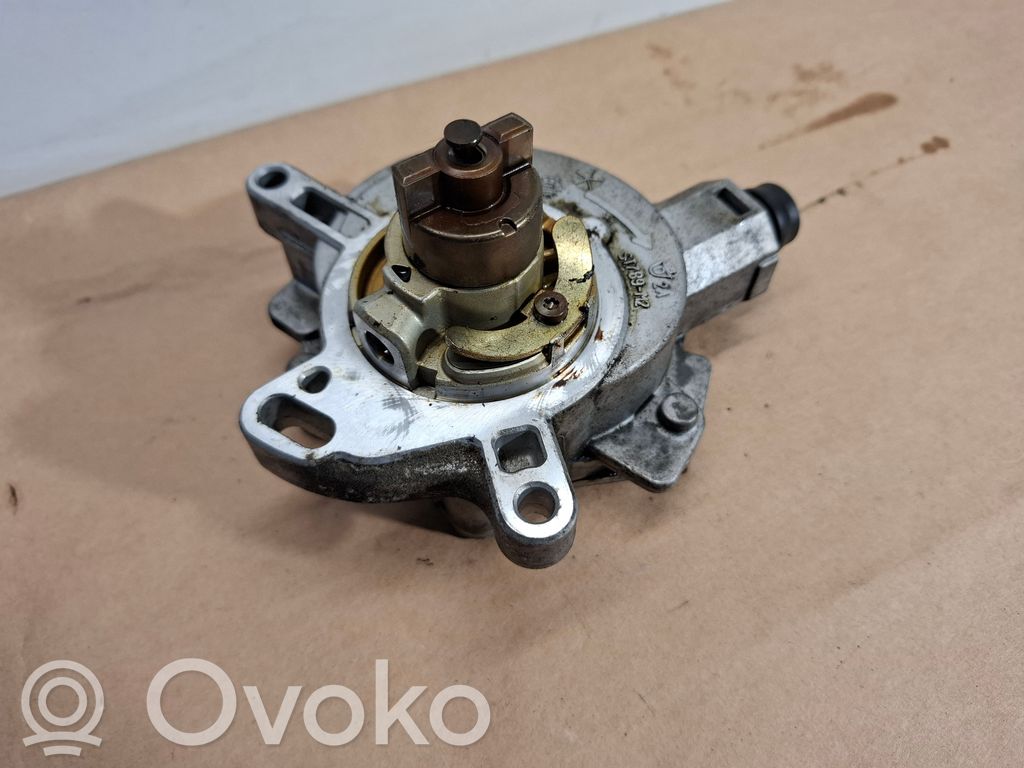 Volvo V60 Bomba de vacío 