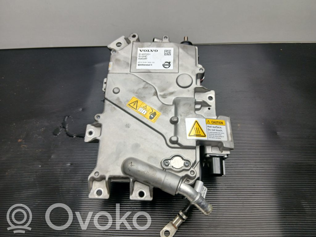 Inversor/convertidor de voltaje   31407201
