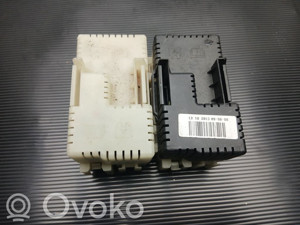 Volvo V60 Sulakemoduuli 