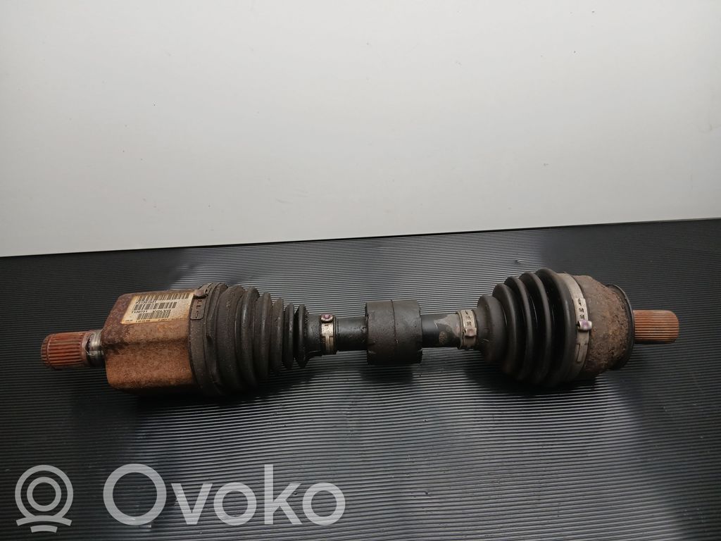 Volvo V60 Priekinis pusašis 