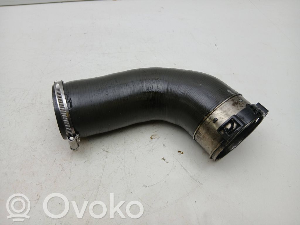 Volvo V60 Wąż / Rura intercoolera 