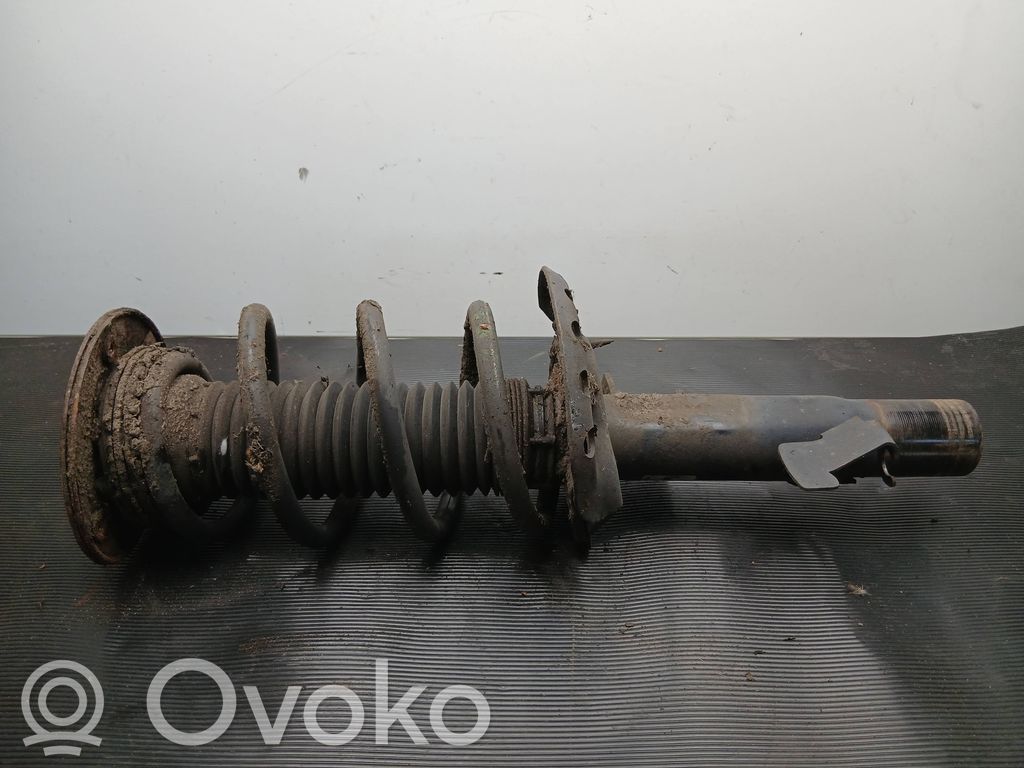 Volvo V60 Amortyzator osi przedniej ze sprężyną 