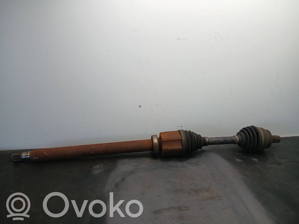 Volvo V60 Priekinis pusašis 