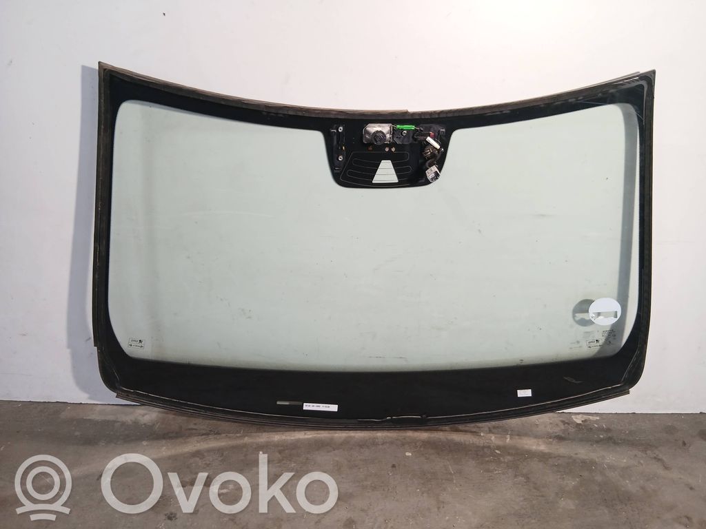 Volvo XC90 Front windscreen/windshield window 