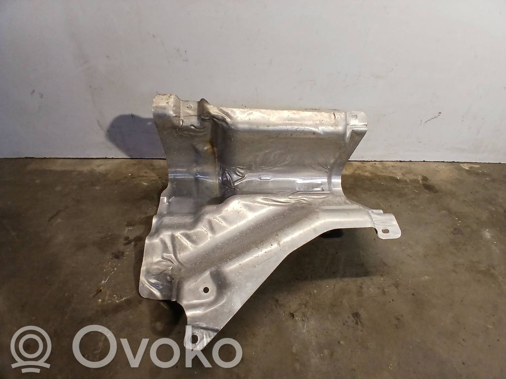 Volvo XC90 Osłona termiczna rury wydechowej 