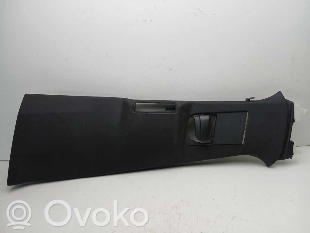 Volvo XC90 Osłona dolna słupka / B 