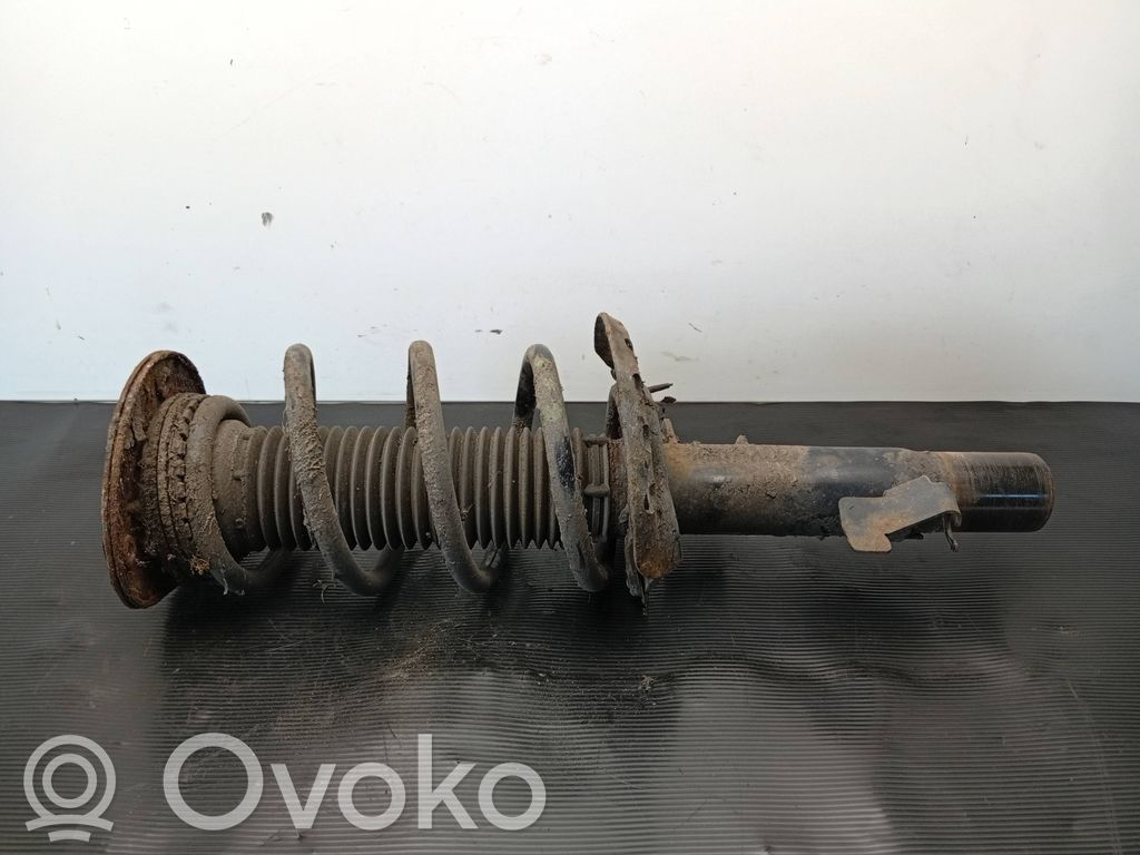Volvo V60 Amortyzator osi przedniej ze sprężyną 