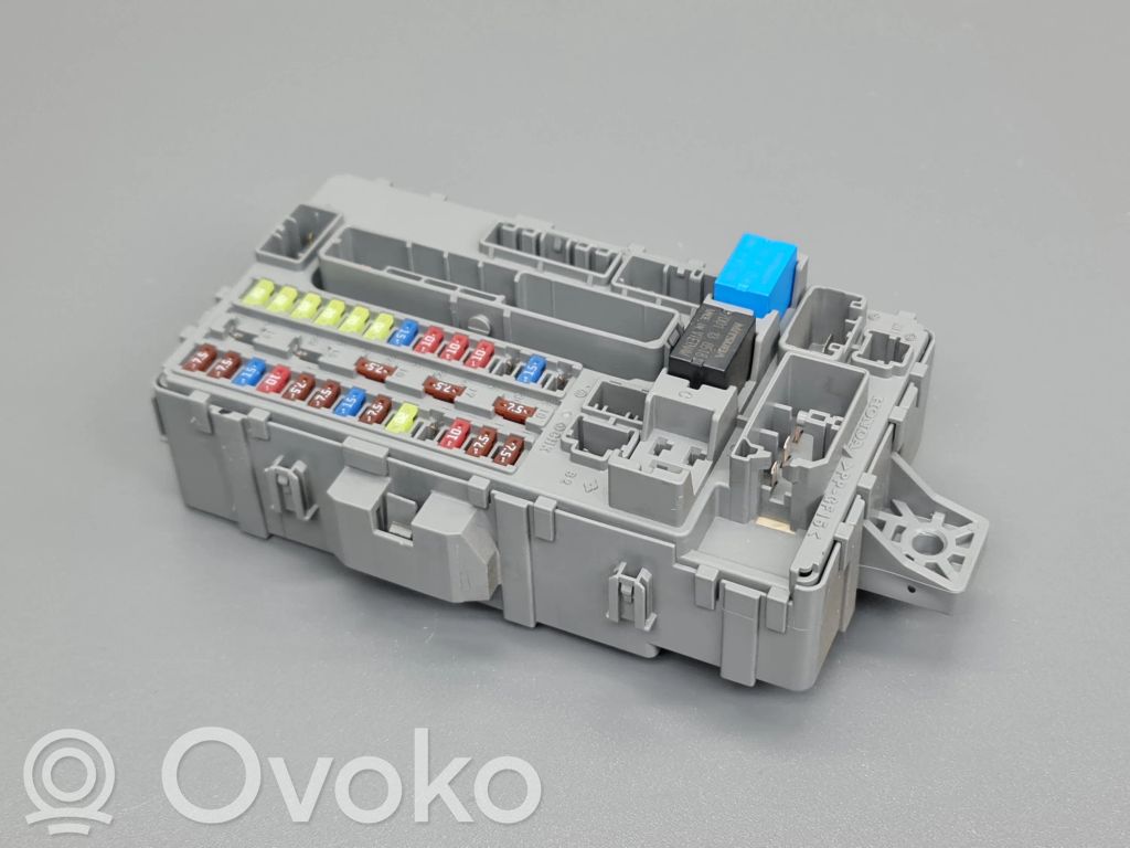 Honda Accord Sulakemoduuli 