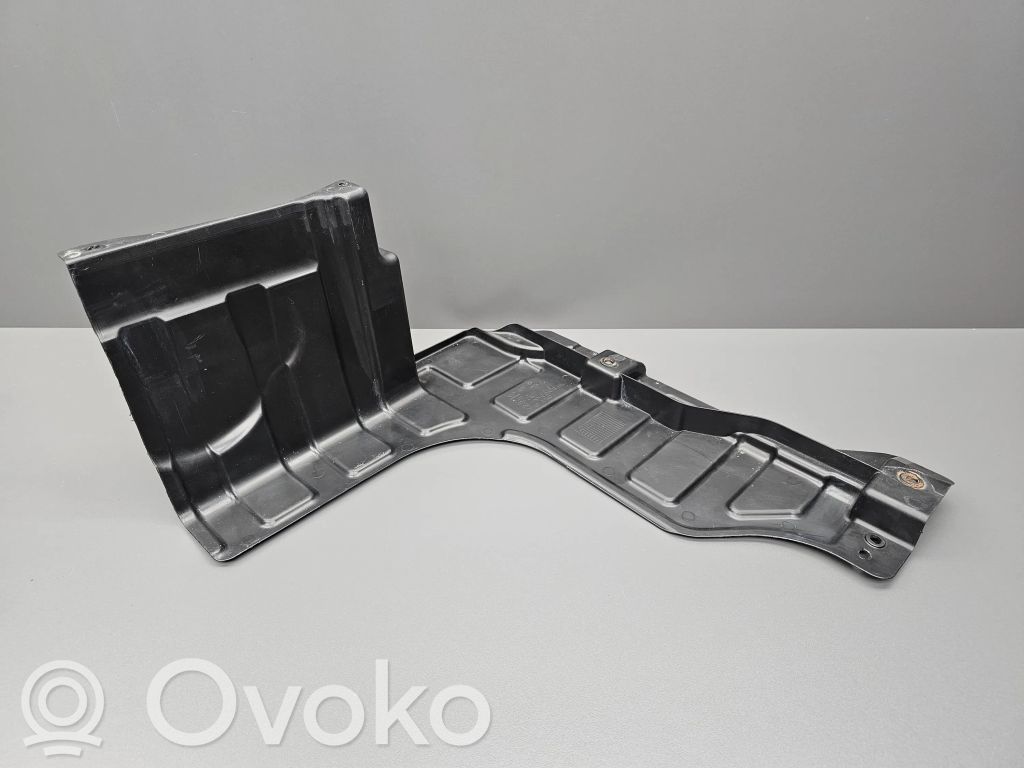 Hyundai i30 Engine splash shield/under tray 