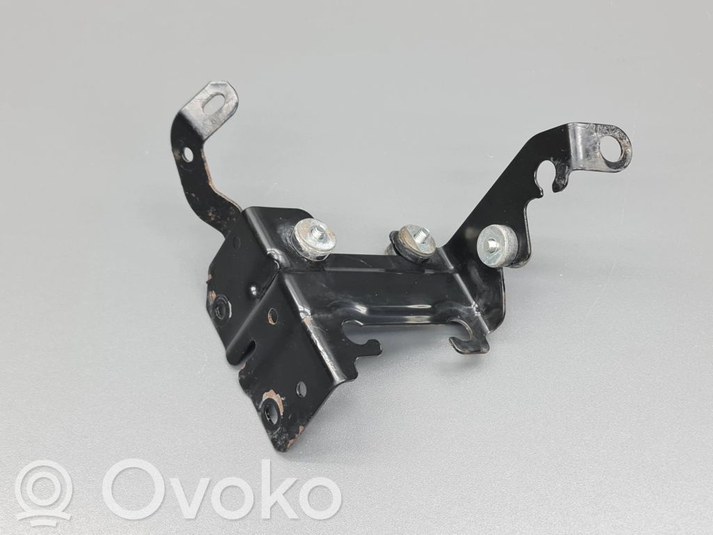 ABS pump bracket   S4363,B45A43310