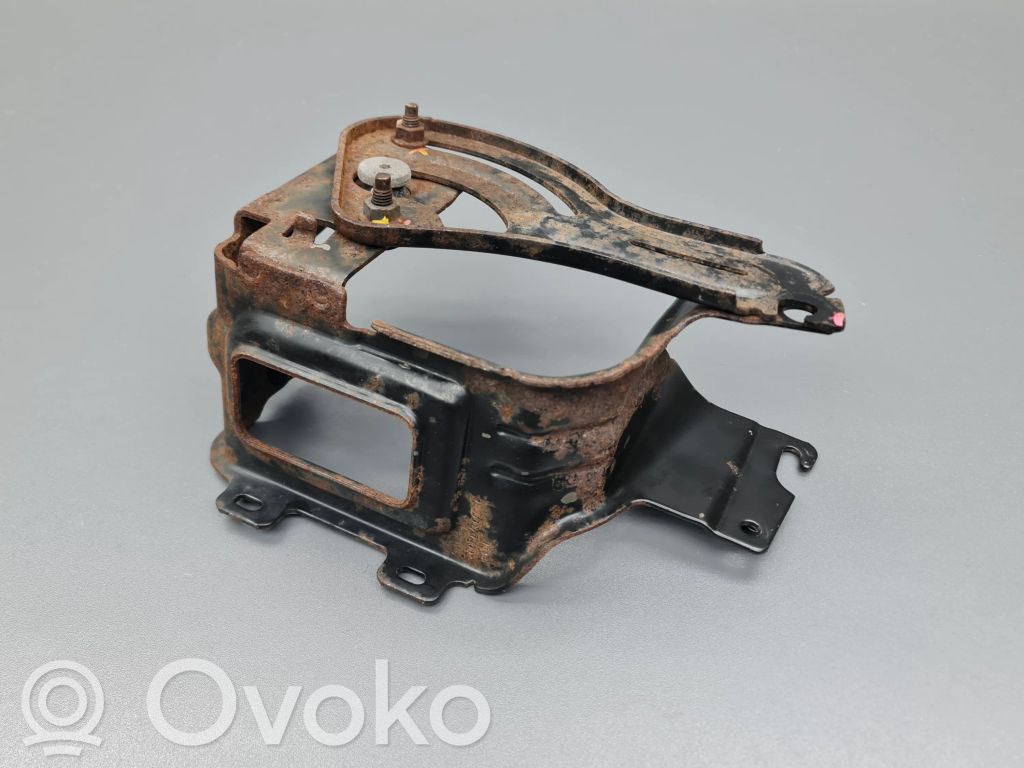 Citroen C3 ABS pump bracket 