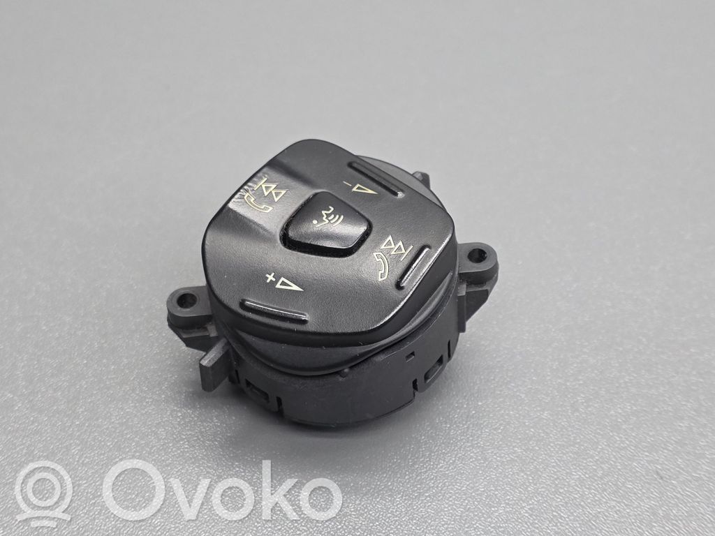 Ford Ecosport Steering wheel buttons/switches 
