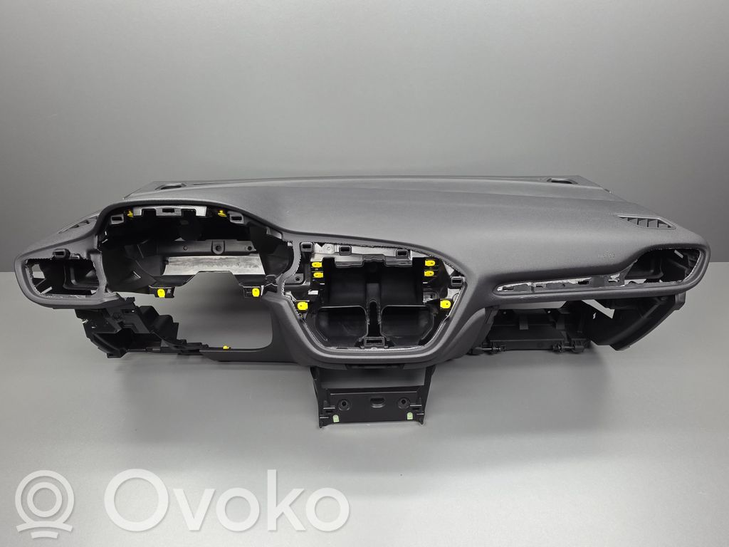 Ford Fiesta Панель 