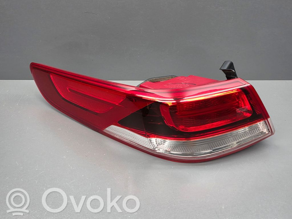 Rear/tail lights   92401D4,92401D4000