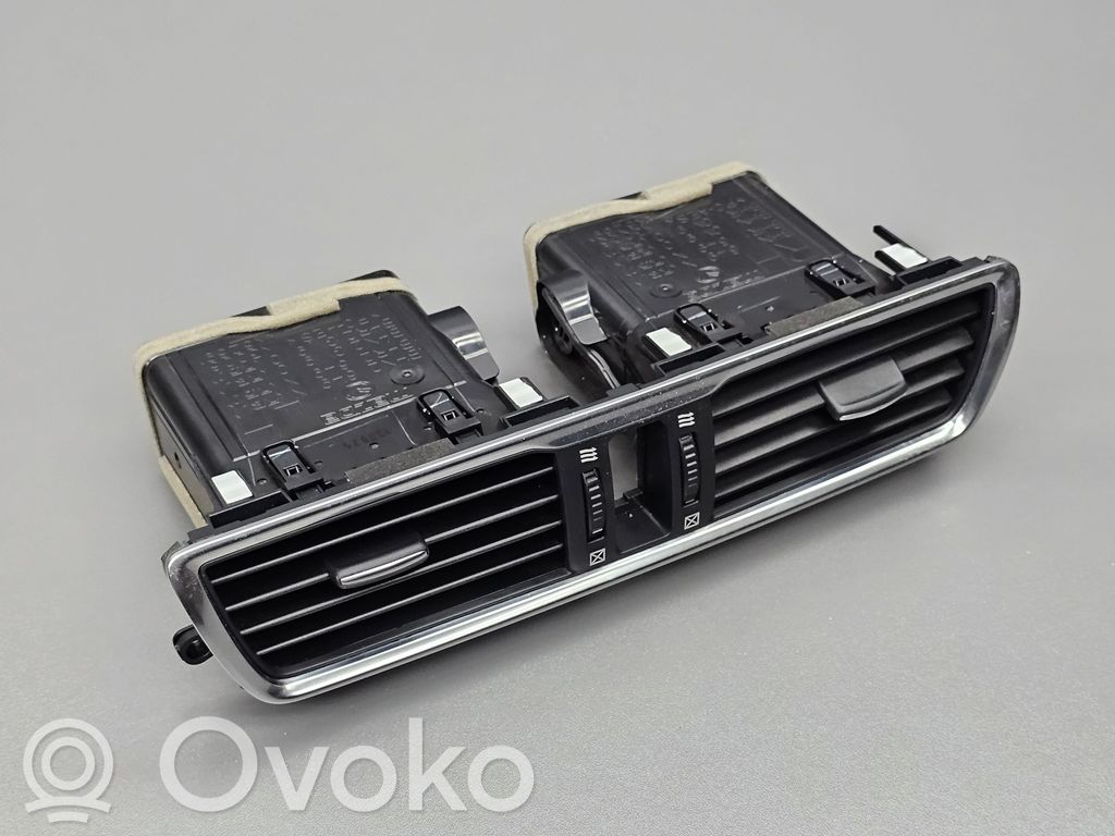 Mazda 3 III Dash center air vent grill 