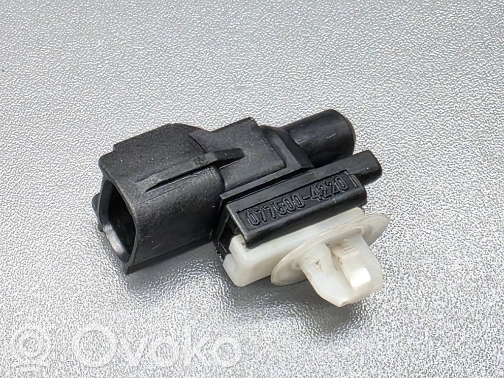 Peugeot 4007 Senzor temperatură exterioară 