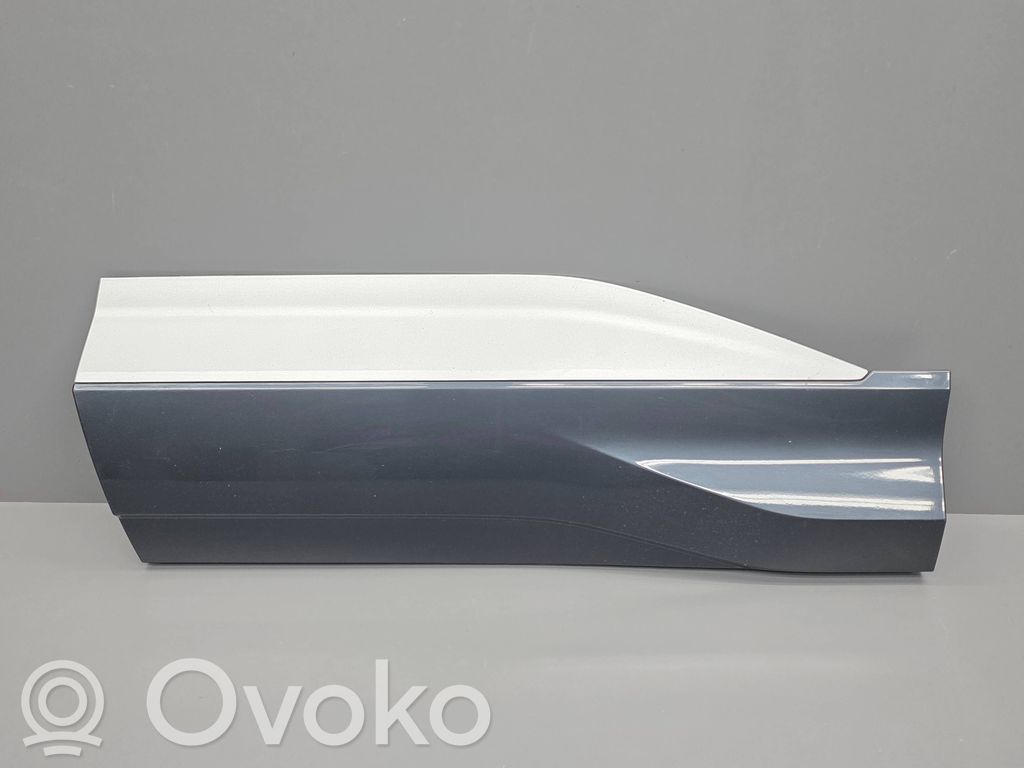 Audi Q4 Sportback e-tron Takaoven lista (muoto) 