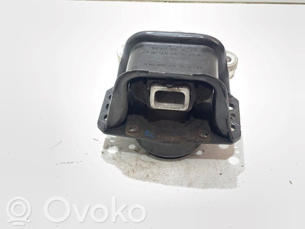 Peugeot 3008 I Engine mount bracket 