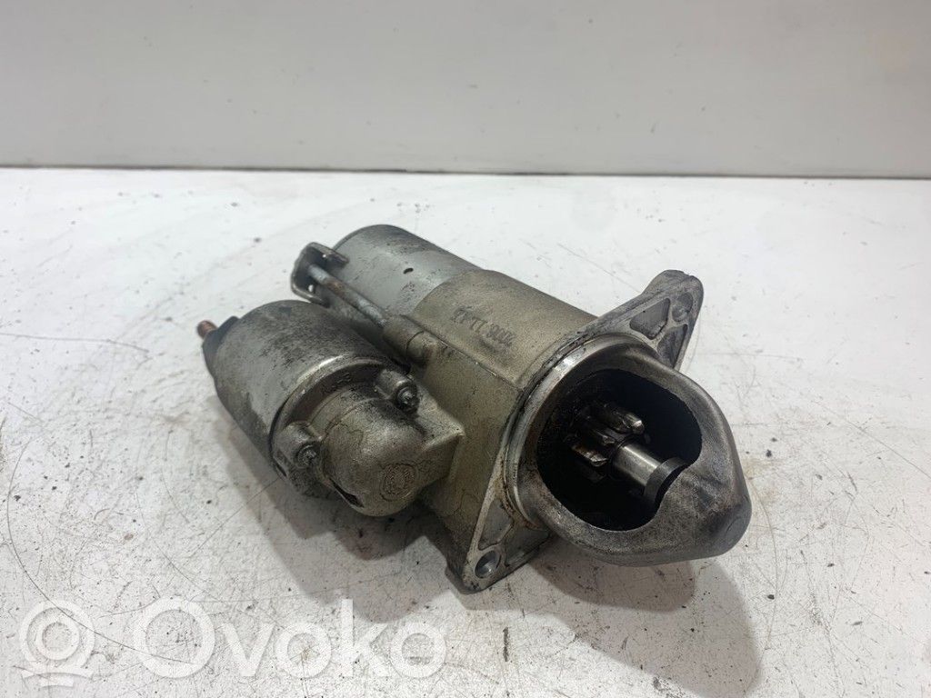 Opel Zafira B Motor de arranque 