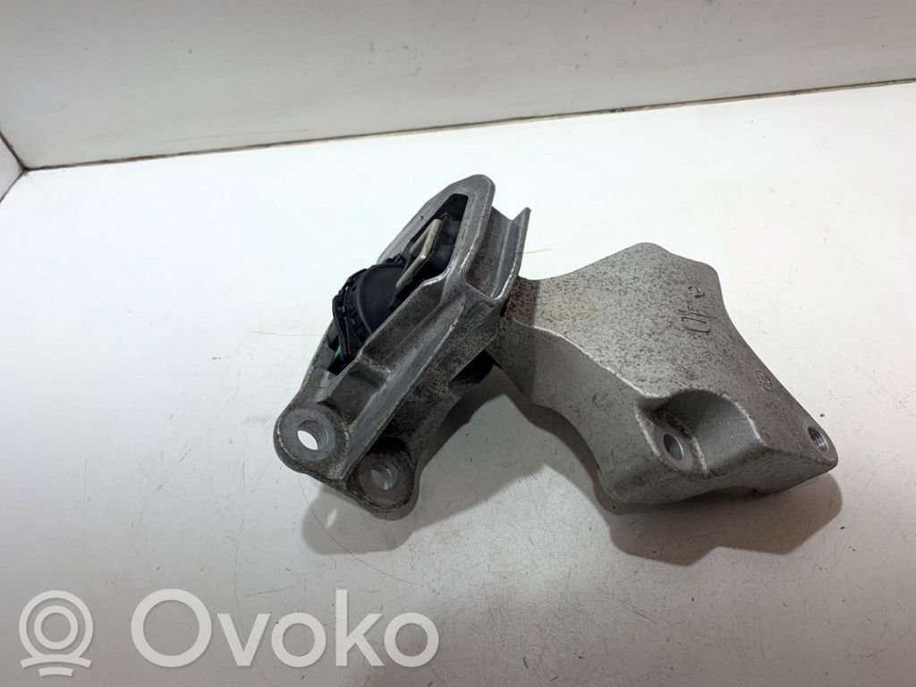 Nissan Micra K14 Engine mount bracket 