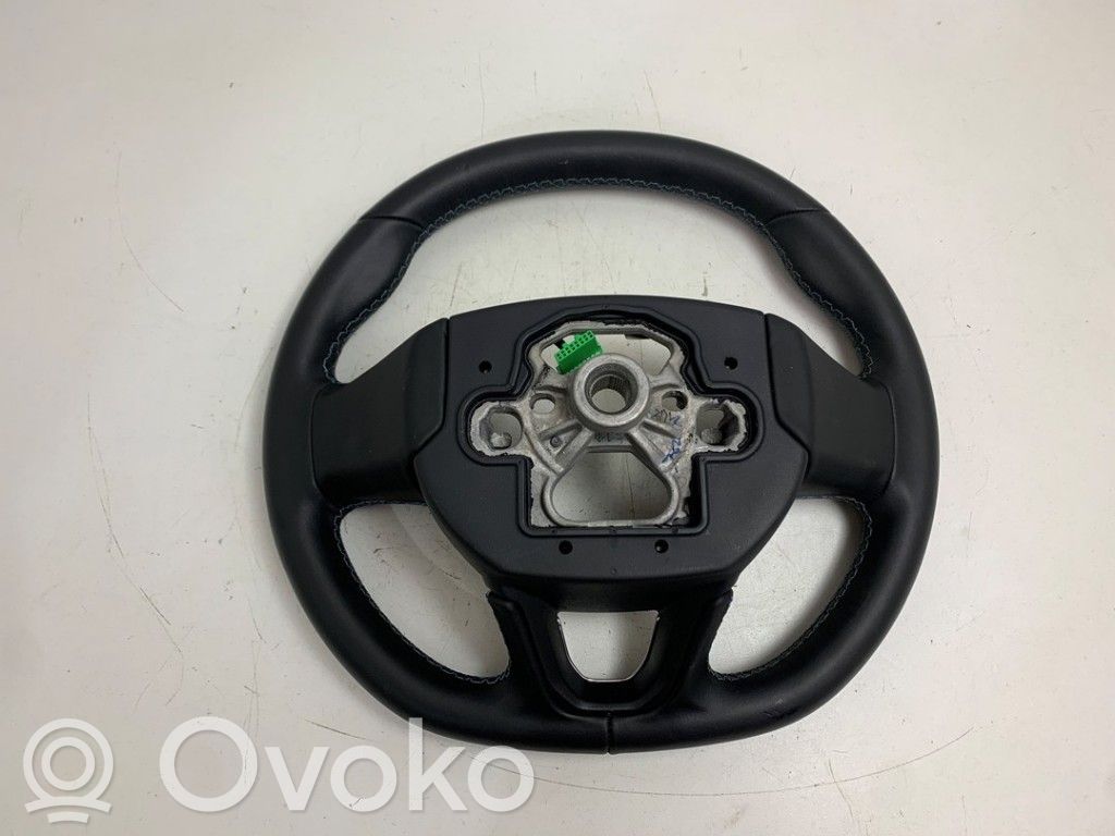 Lynk & co 01 Stūre 