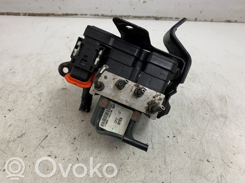 Suzuki Swift I ABS Blokas 