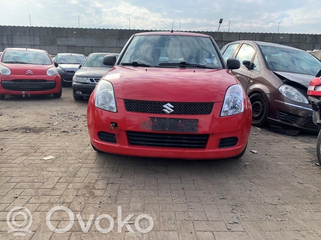 Suzuki Swift I Achsschenkel vorne 