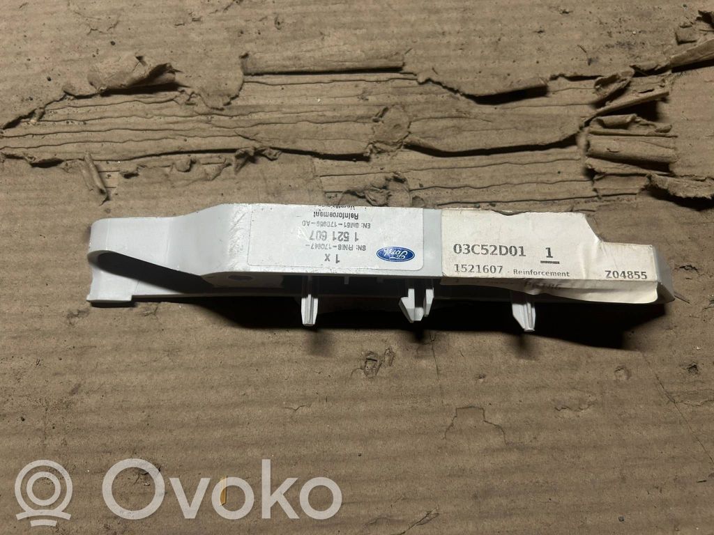 Ford Focus Front bumper mounting bracket 