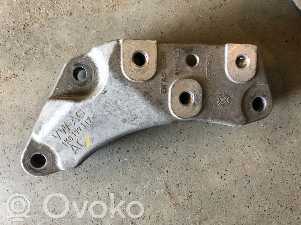Volkswagen PASSAT B6 Gearbox mounting bracket 
