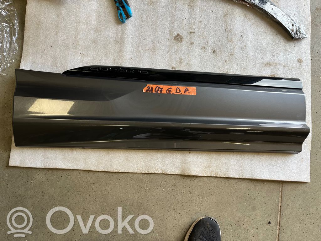 Audi Q7 4M Mască ușă spate (turnată) 