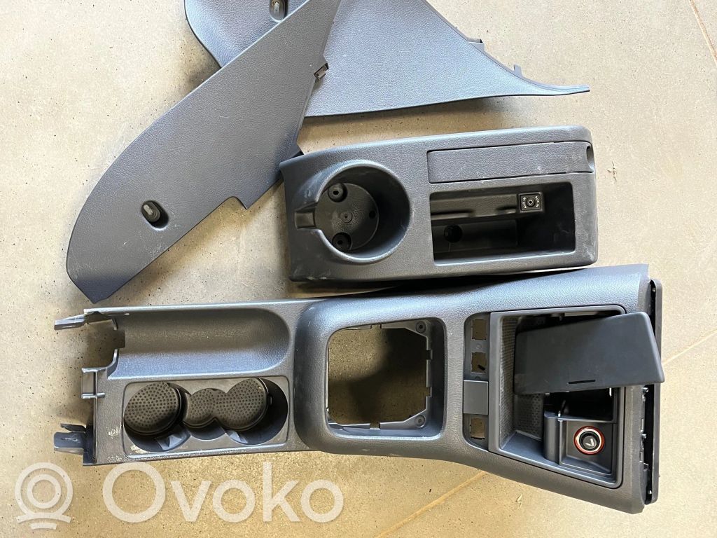 Volkswagen Golf Plus Center console 