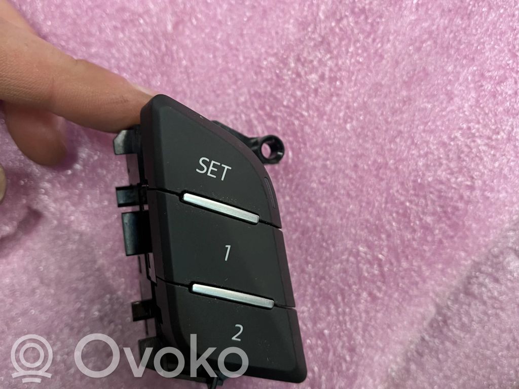 Audi Q7 4M Seat control switch 