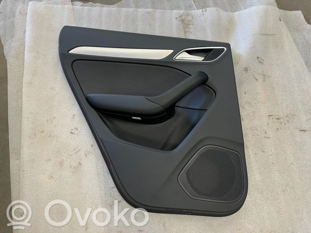 Audi Q3 8U Boczki / Poszycie drzwi tylnych 