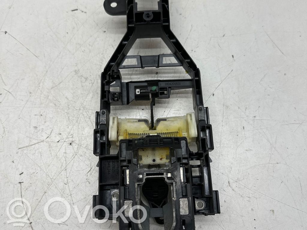 Volvo XC90 Front door exterior handle 