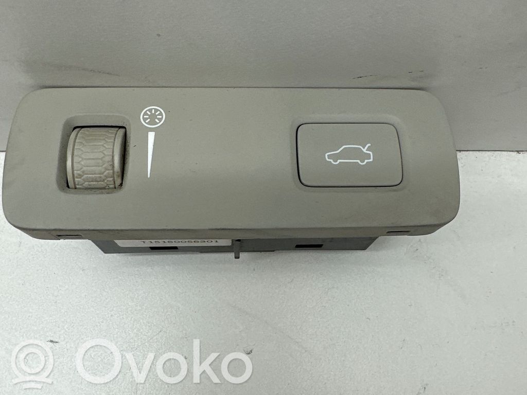 Volvo XC90 Tailgate/trunk/boot open switch 
