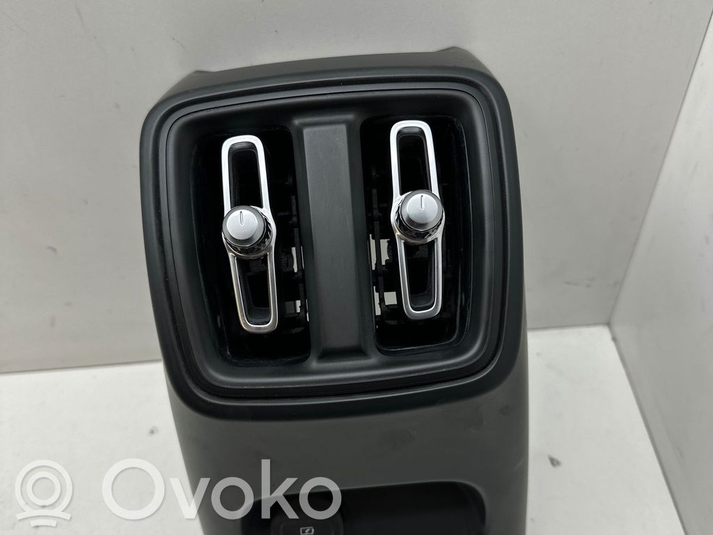 Volvo C40 Kratka nawiewu tylna tunelu środkowego 