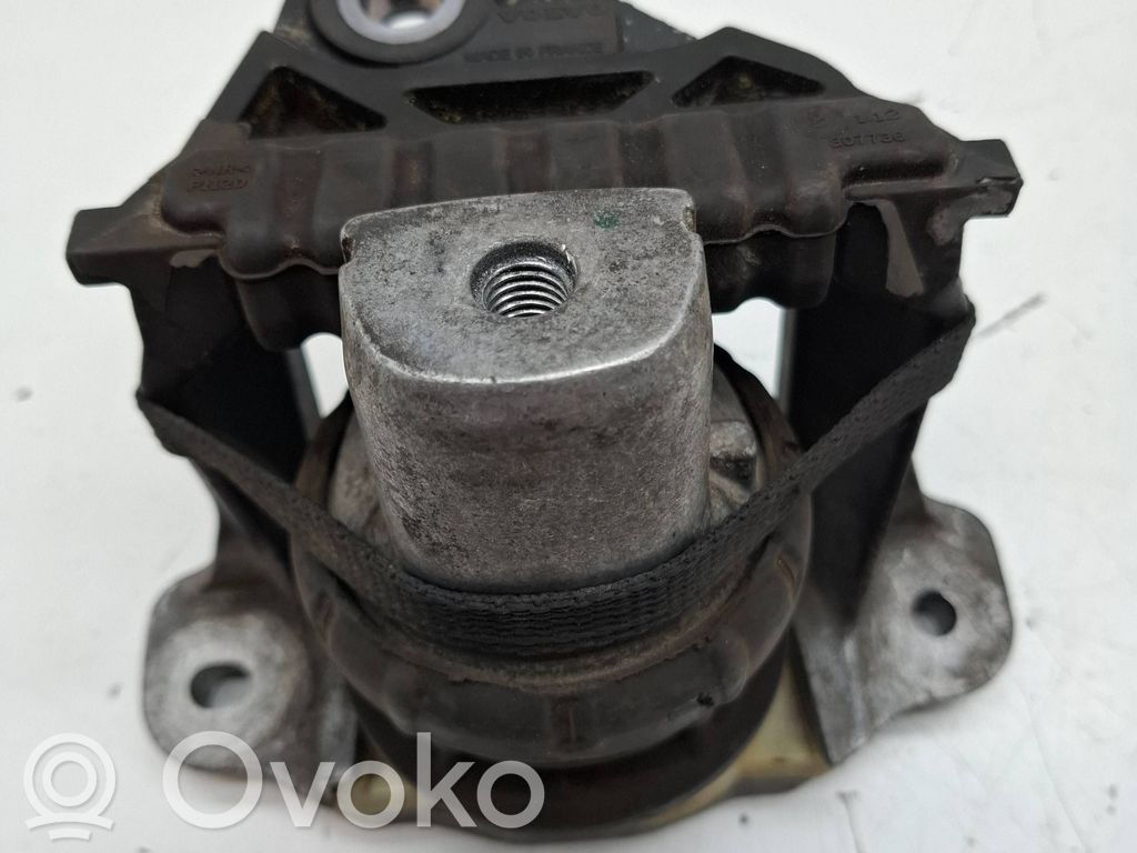 Engine mounting bracket   307736